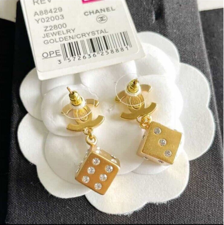 CC gold earring women 2024